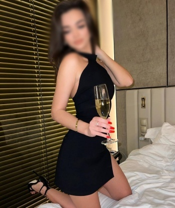 Василиса, 18